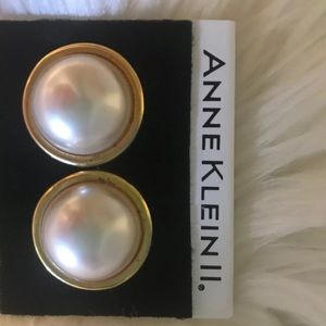 Vintage Anne Klein Clip on Earrigns